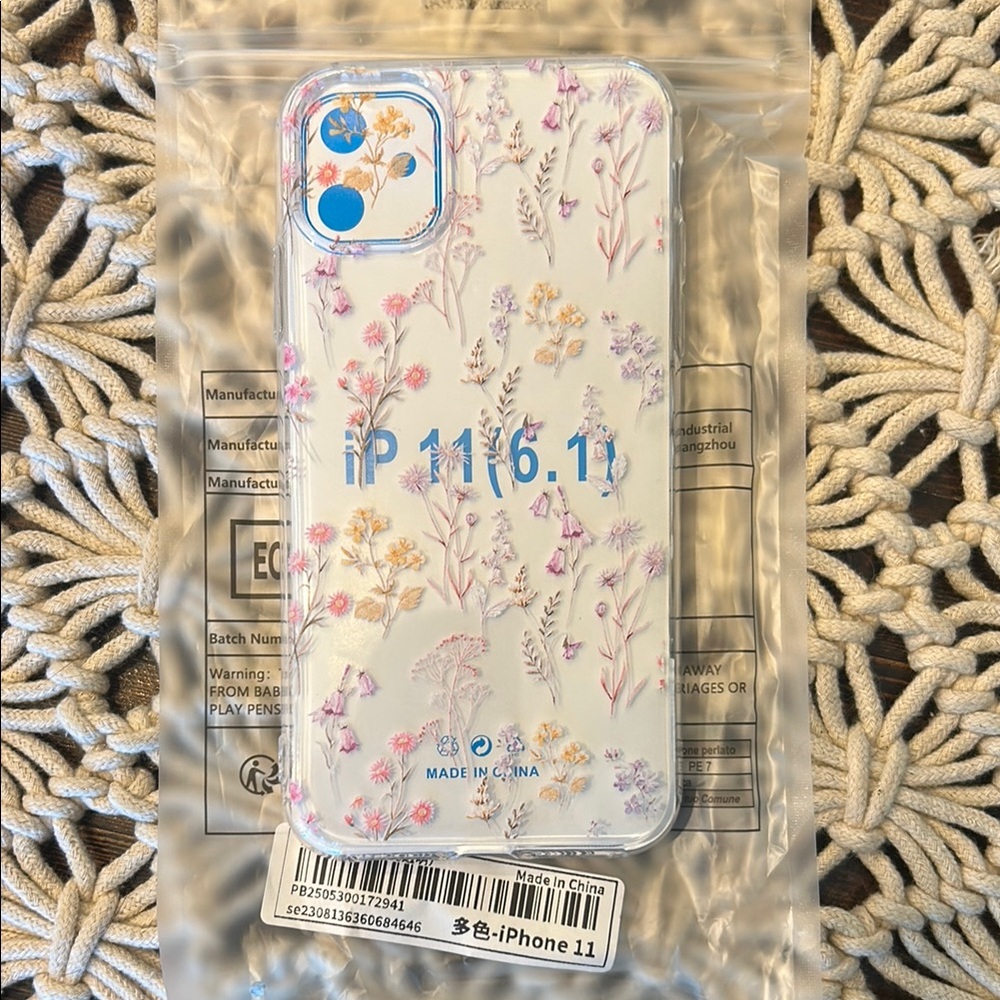 Floral Pattern iPhone 11 Case - clear/floral
